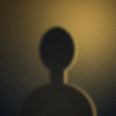 Portrait illustratif abstrait, silhouette sur fond jaune soleil